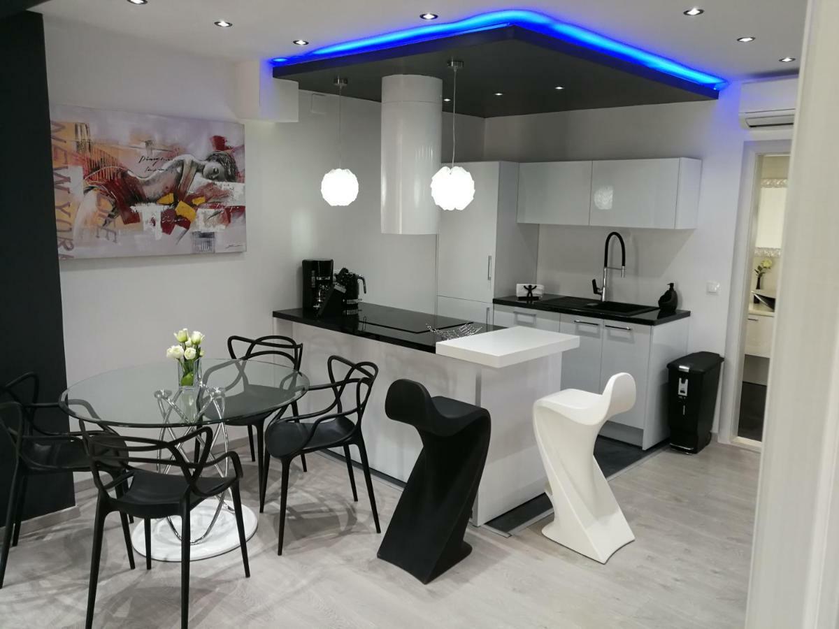 Palladium II City Center Apartments Макарска Экстерьер фото