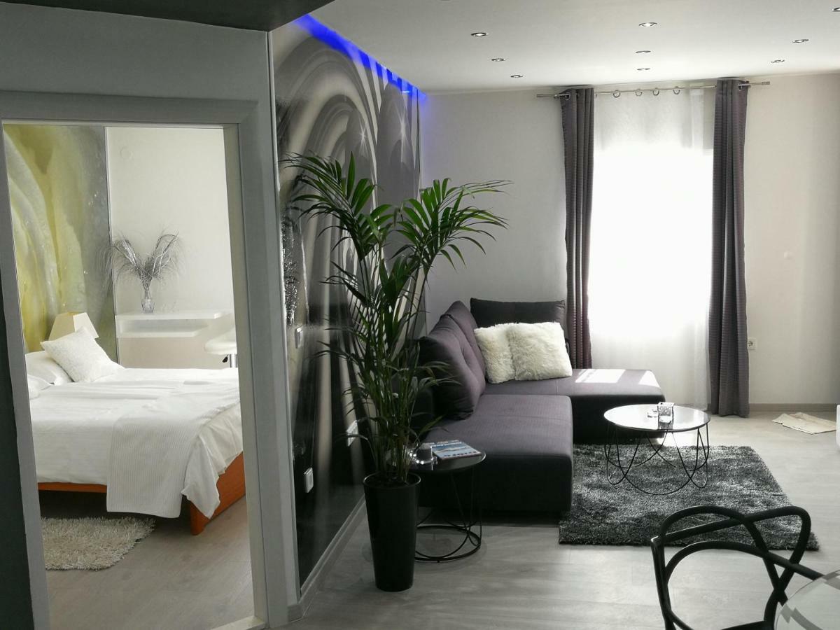 Palladium II City Center Apartments Макарска Экстерьер фото