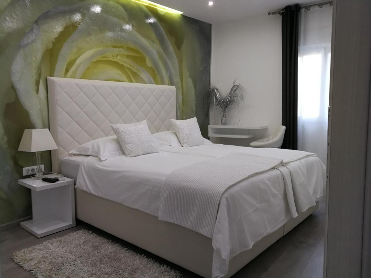 Palladium II City Center Apartments Макарска Экстерьер фото