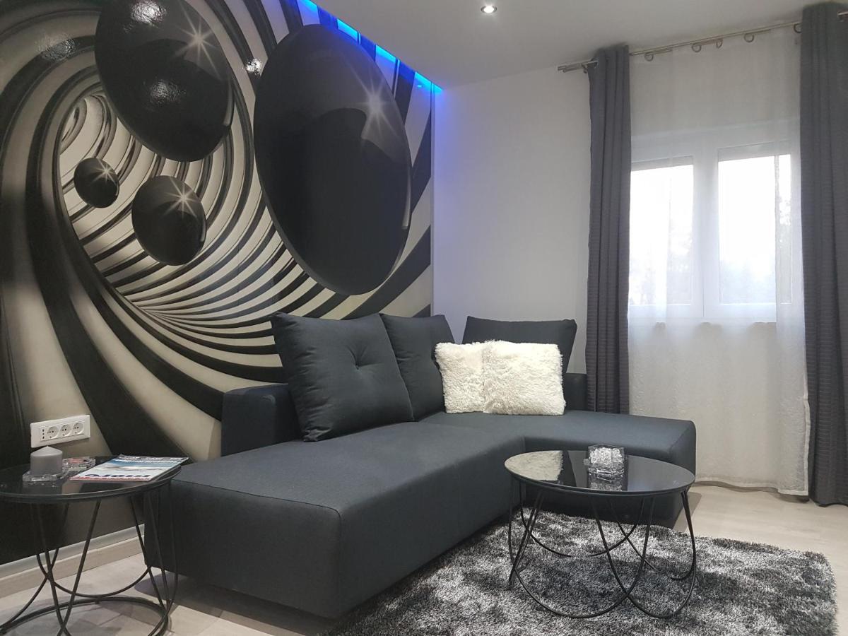 Palladium II City Center Apartments Макарска Экстерьер фото