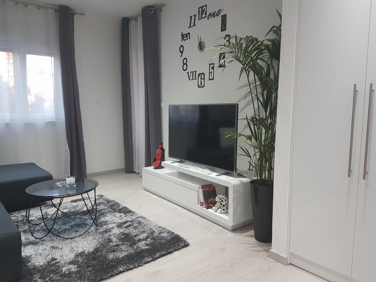 Palladium II City Center Apartments Макарска Экстерьер фото