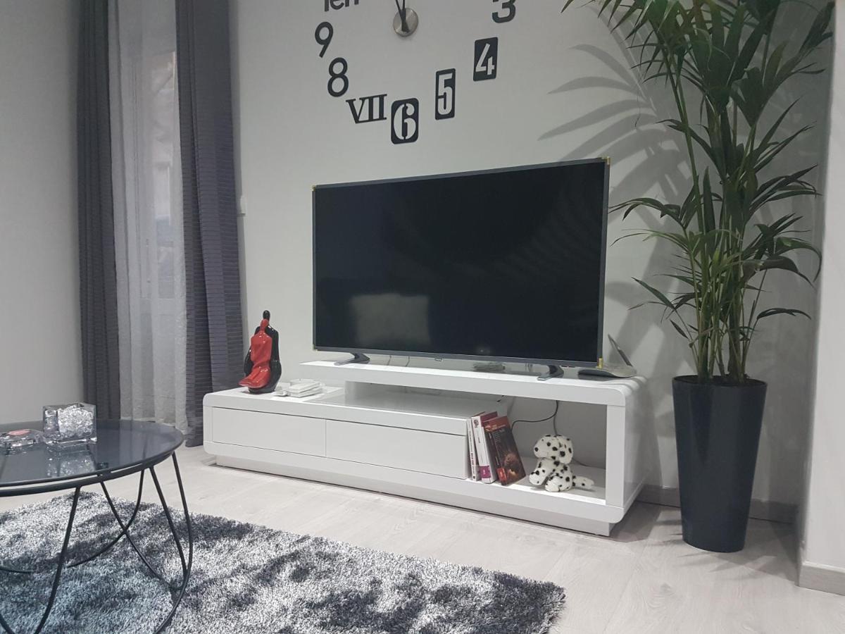 Palladium II City Center Apartments Макарска Экстерьер фото